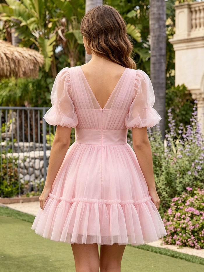 Tulle A-Line V Neck Mini Homecoming Dresses with Pleats