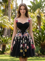 Tulle A-Line Sweetheart Mini Homecoming Dresses with Floral Embroidery