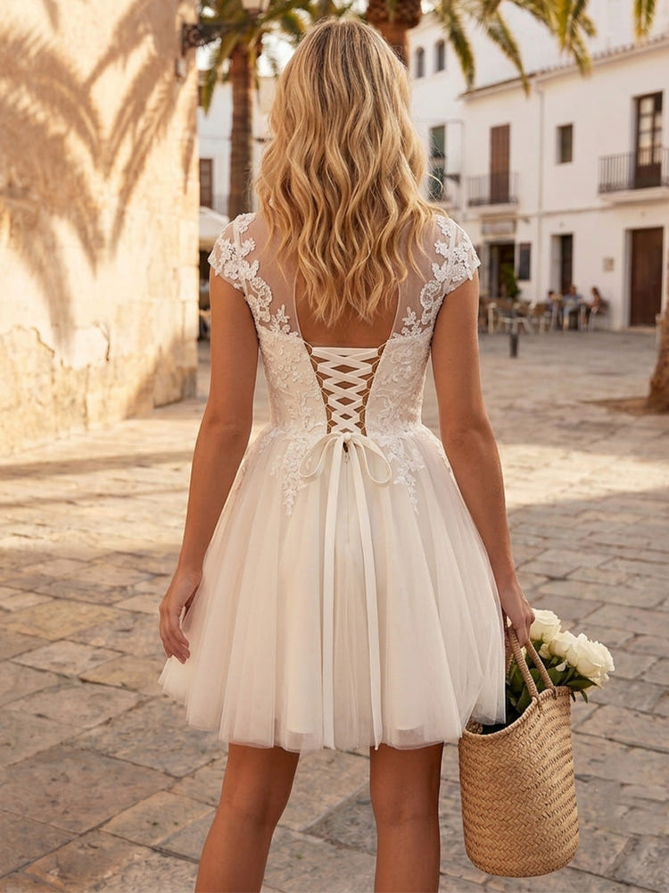 Tulle A-Line Jewel Neck Mini Homecoming Dresses with Pleats