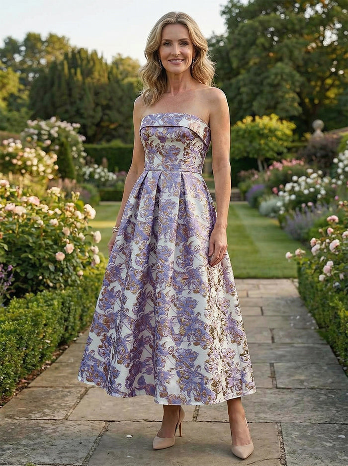 Jacquard A-Line Strapless Pleated Mother of the Bride Dresses