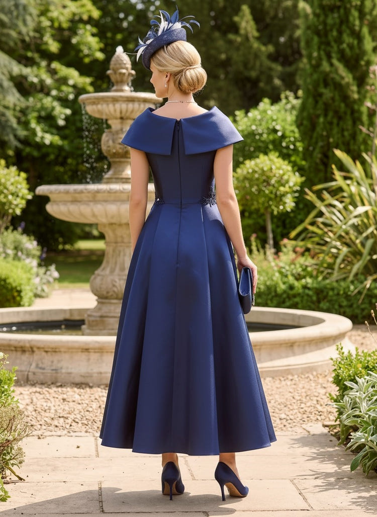 Satin A-Line V Neck Mother of the Bride Dresses with Lace Applique