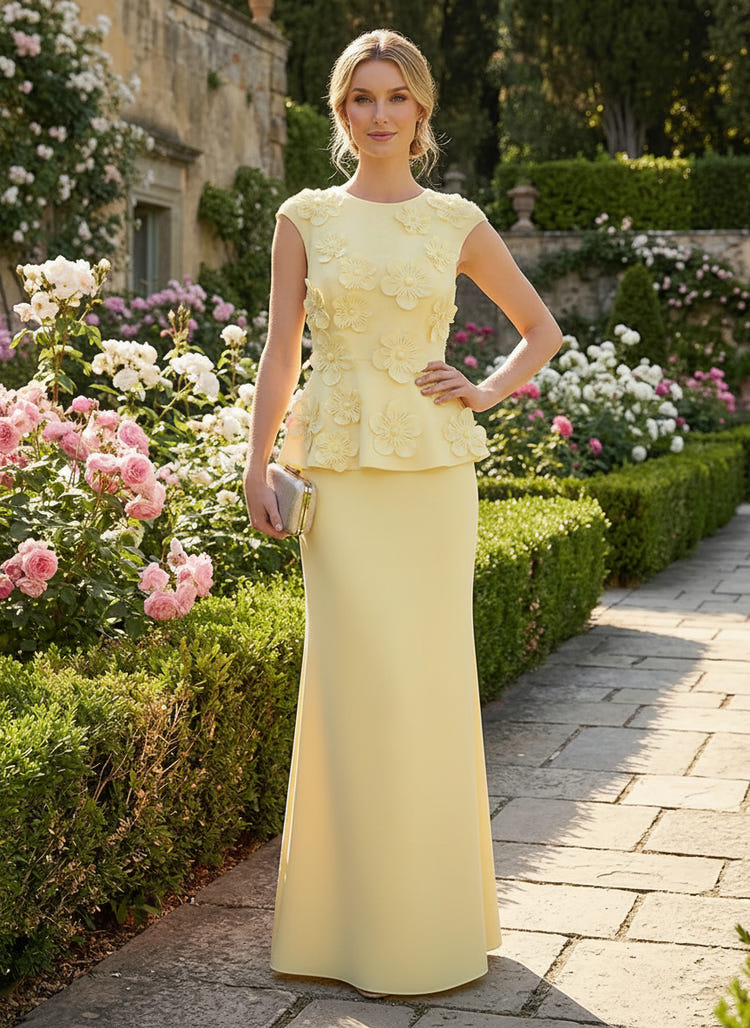 Satin Sheath Crew Neck Mother of the Bride Dresses with 3D Flowers