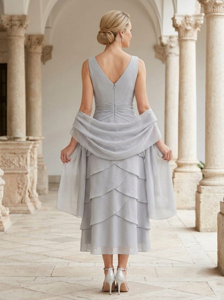 Chiffon A-Line V Neck Delicate Pleated Mother of the Bride Dresses