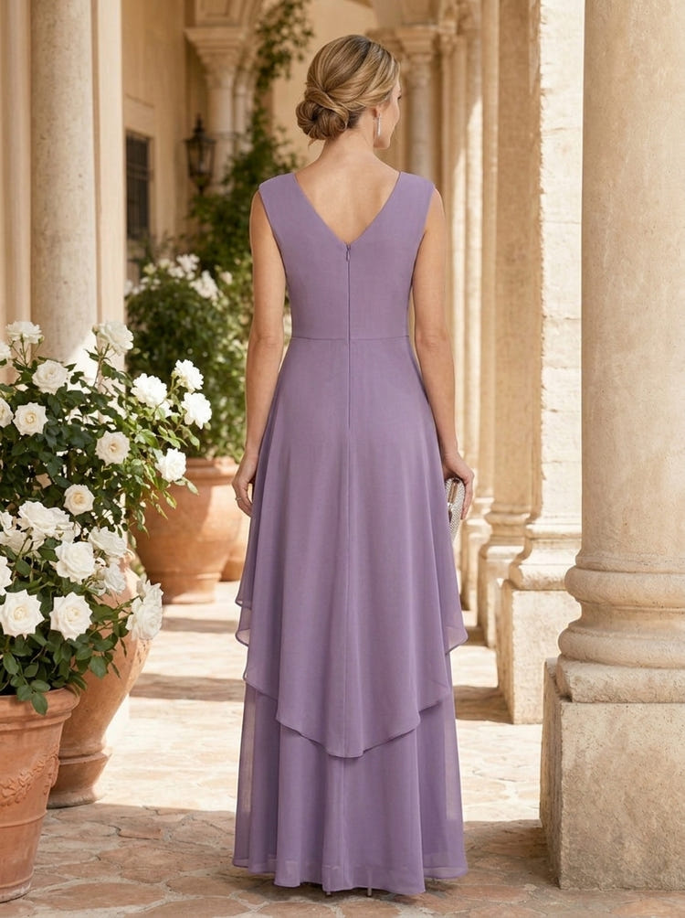 Chiffon A-Line V Neck Delicate Pleated Mother of the Bride Dresses
