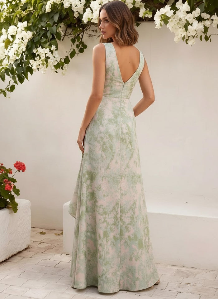 Jacquard A-Line V Neck Mother of the Bride Dresses with Ruffles