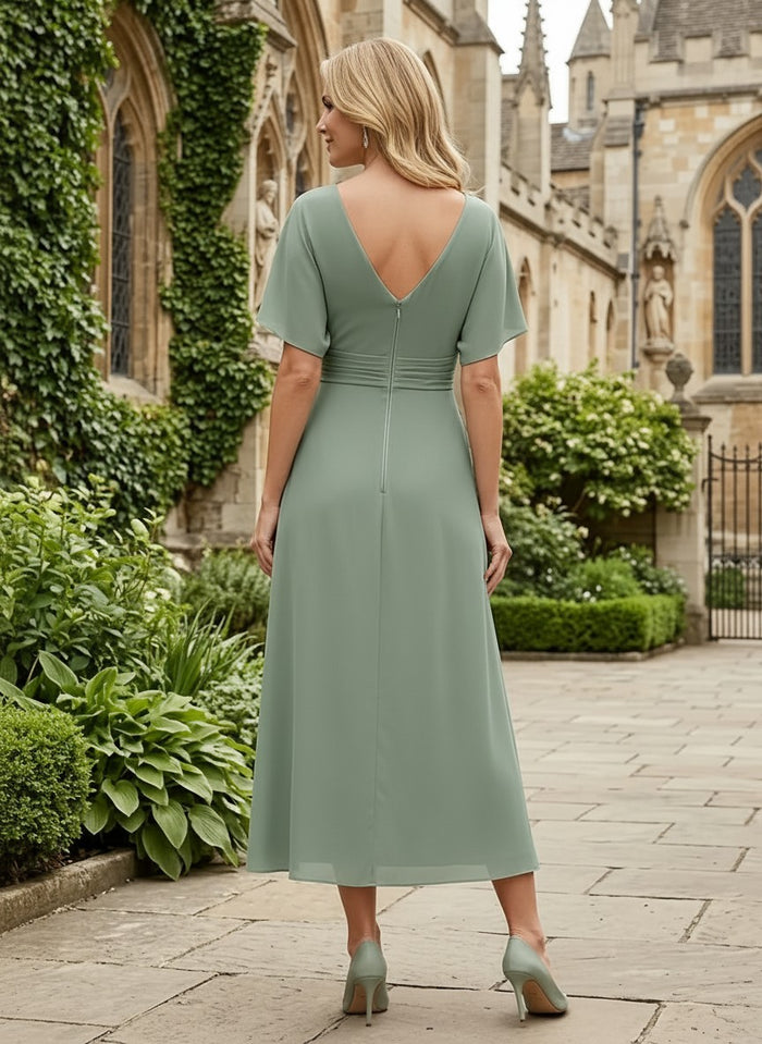 Chiffon A-Line Crew Neck Pleated Mother of the Bride Dresses