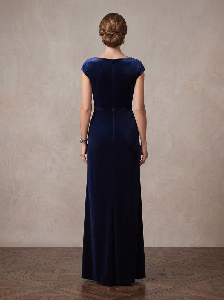 Velvet Sheath Boat Neck Maxi Mother of the Bride Dresses with Side Waist Ruched