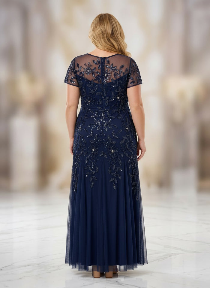 Tulle A-Line Crew Neck Plus Size Formal Dresses with Sequin Embroidery