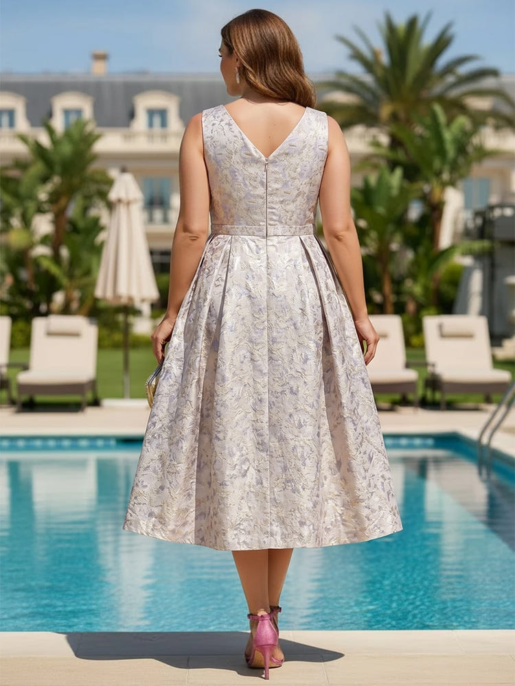 Jacquard A-Line V Neck Pleated Plus Size Dresses