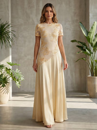 Chiffon A-Line Crew Neck Formal Dresses with Lace Applique