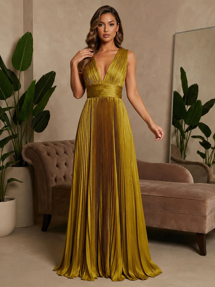 Chiffon A-Line V Neck Formal Dresses with Delicate Pleated