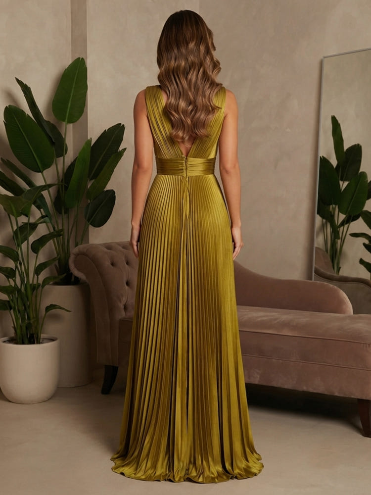 Chiffon A-Line V Neck Formal Dresses with Delicate Pleated