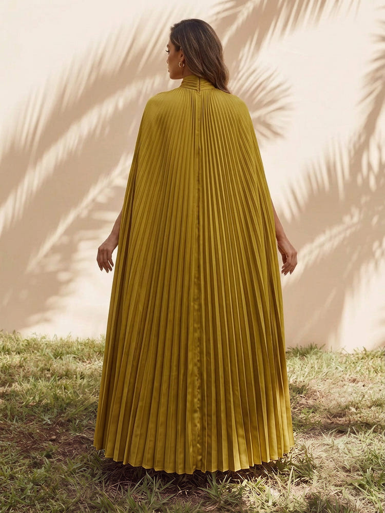 Metallic Foil Chiffon A-Line Halter Formal Dresses with Caps