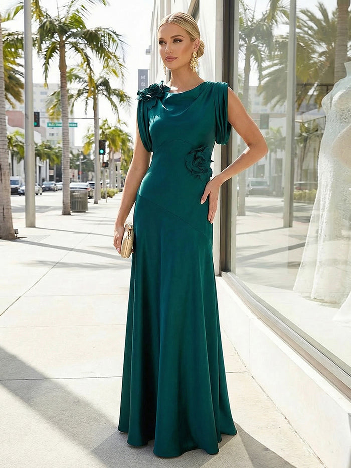 Crew Neck Satin Pleats Sheath Evening Dresses with 3D Flower