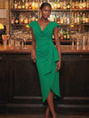 Chiffon Sheath Crew Neck Cocktail Dresses with Side Waist Ruched Shaping Detail