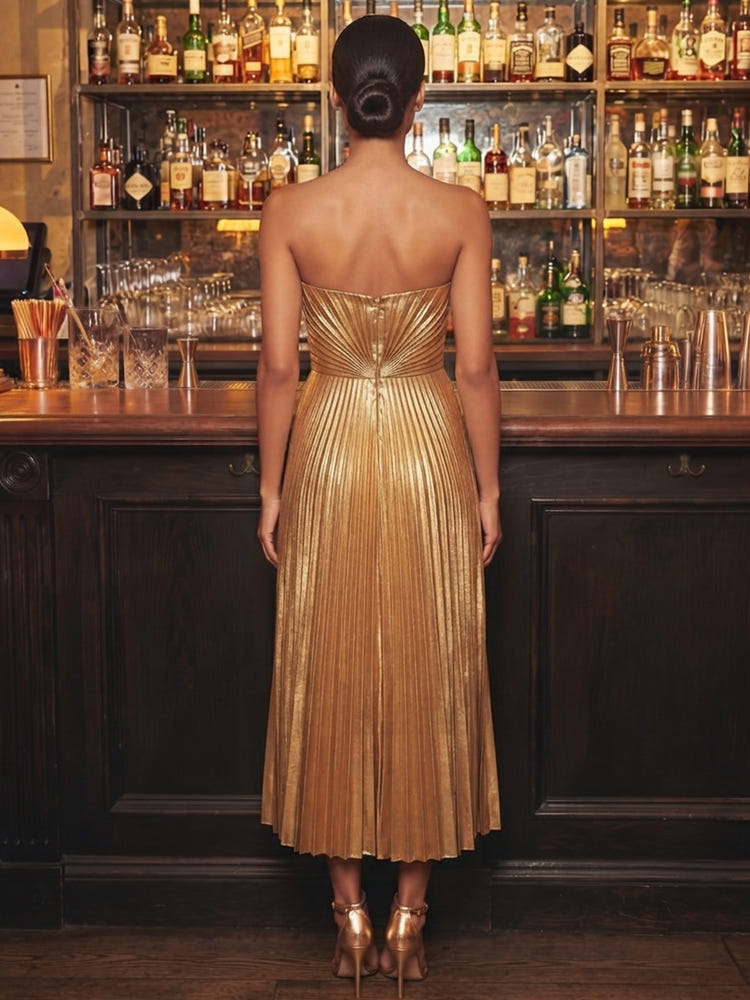 Metallic Foil Chiffon A-Line Strapless Cocktail Dresses with Delicate Pleated