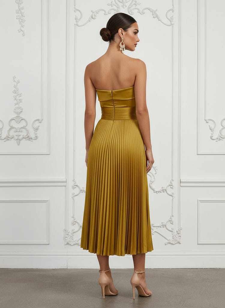 Metallic Foil Chiffon A-Line Strapless Cocktail Dresses with Delicate Pleated