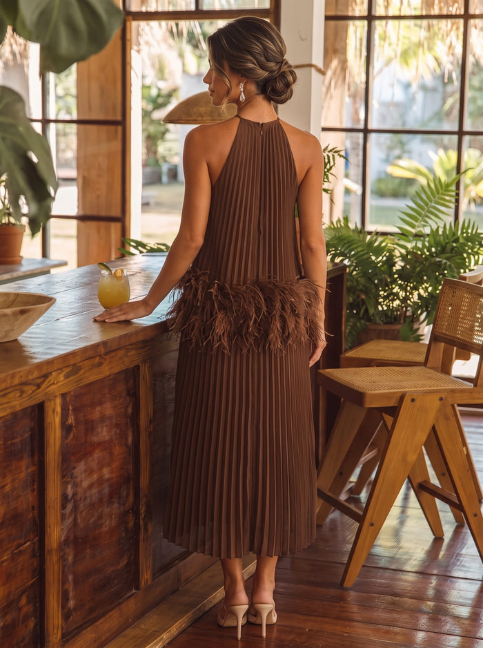Chiffon A-Line Halter Midi Cocktail Dresses with Delicate Pleated