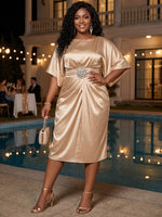 Satin Sheath Crew Neck Plus Size Dresses with Pleated