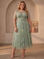 Tulle A-Line Crew Neck Plus Size Dresses with Floral Embroidery